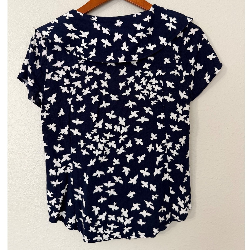 Maeve Anthropologie Navy White Bird Print Button Front Top Size 0 - Picture 2 of 5